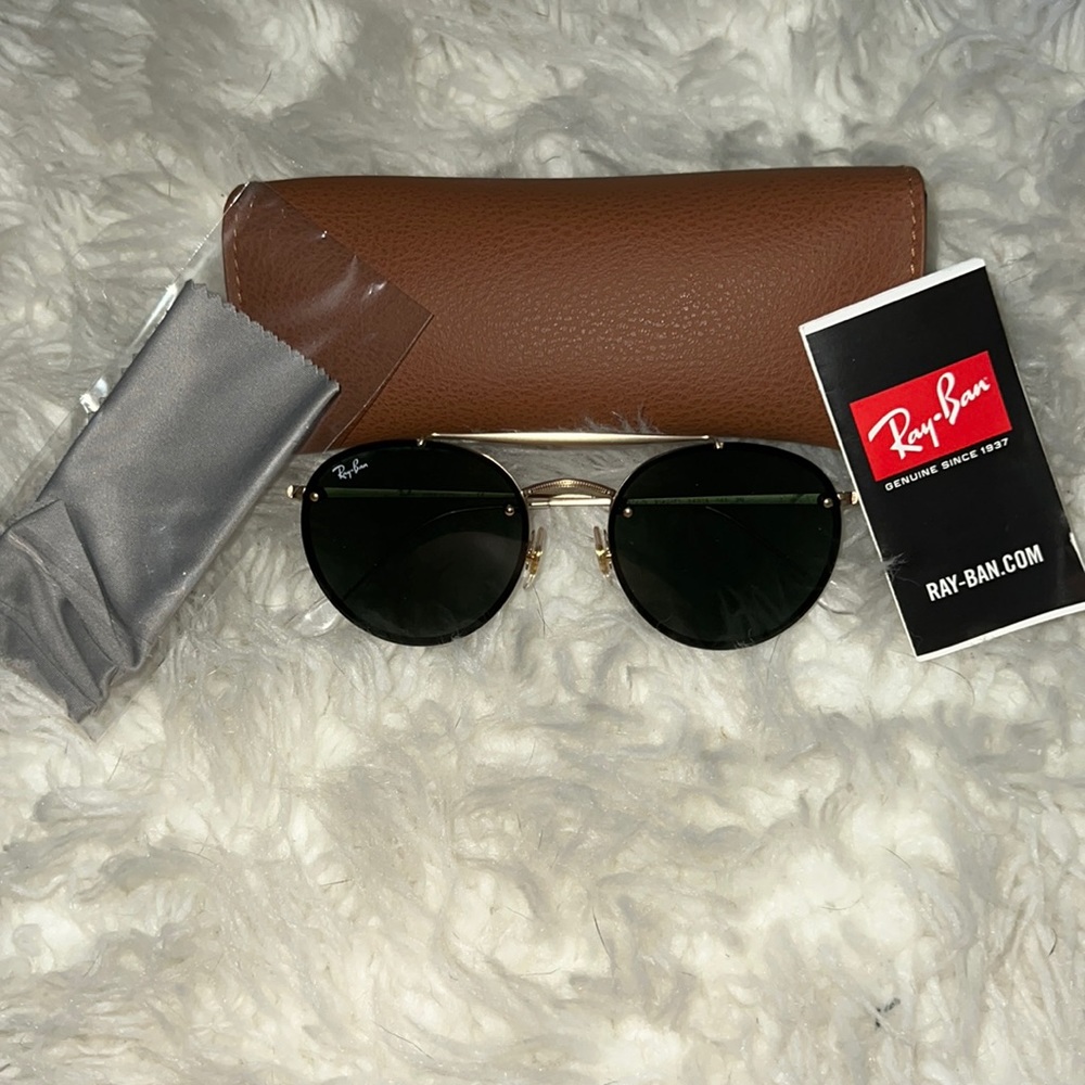 Deep green ray ban sunglasses